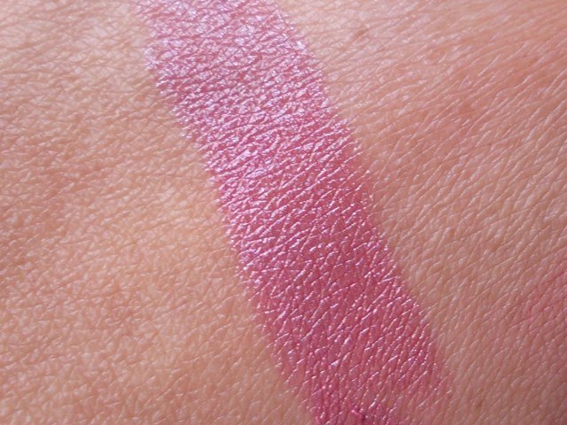 clinique_long_last_lipstick_violet_berry__2_