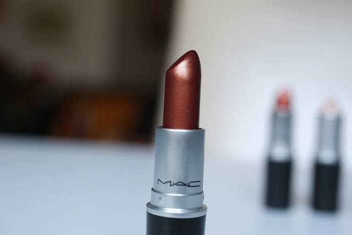 MAC "O" Lipstick Review