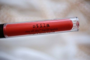 stila-all-day-liquid-lipstick-carina-review