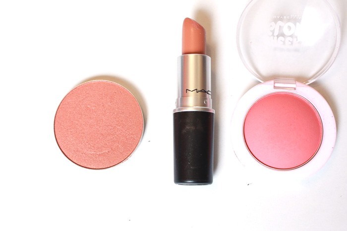 What blush to use with neutral brown lipstick 