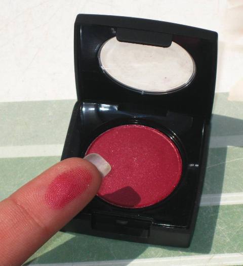 Coloressence_Pearl_Finish_Eye_Shade_Scarlet_Red_ES-4___8_