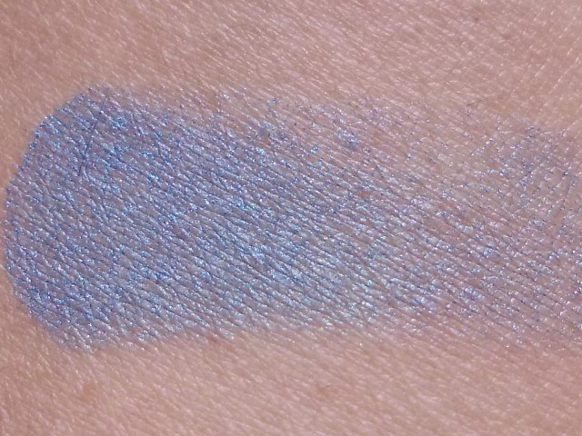 Coloressence_Pearl_Finish_Eyeshadow_ES2_Electric_Blue_swatch