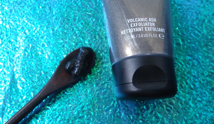 MAC volcanic ash exfoliator