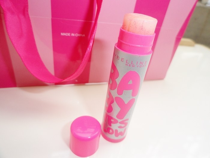 Maybelline_Baby_Lips_Glow_in_Mixed_Berry___3_