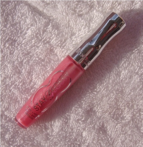 Rimmel_London_Stay_Glossy_Lip_Gloss_Always_Lovely_Review