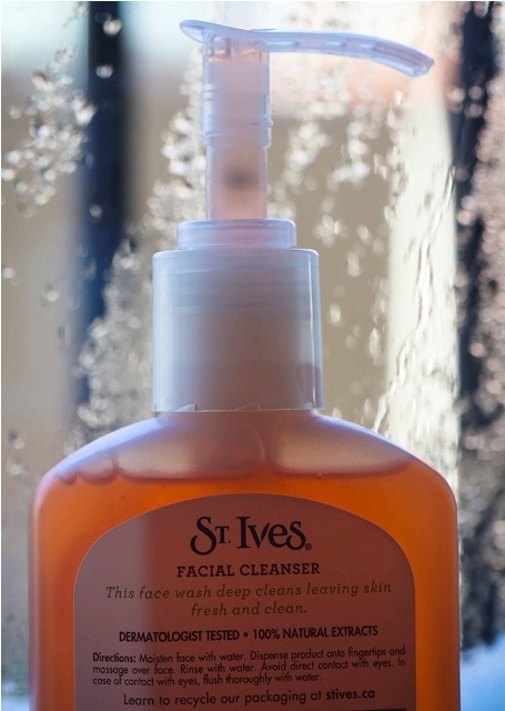 St._Ives_Apricot_Cleanser_Foaming_Face_Wash__5_