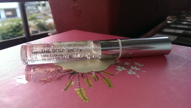 The_Body_Shop_Brow_and_Lash_Gel_Review