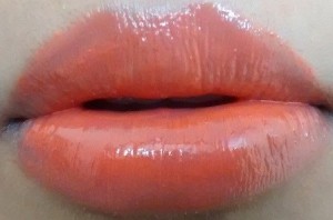 glossy_orange_lipstick__2_