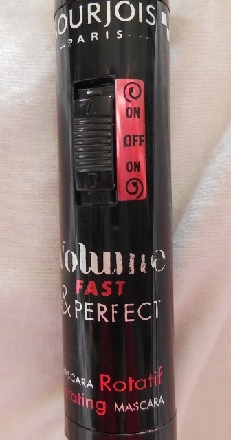 BOURJOIS_VOLUME_FAST_AND_PERFECT_MASCARA__1_