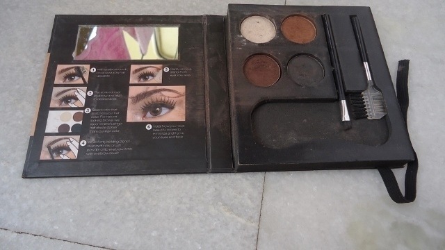 NYX_Eyebrow_Kit_With_Stencil-_For_Everyone__9_