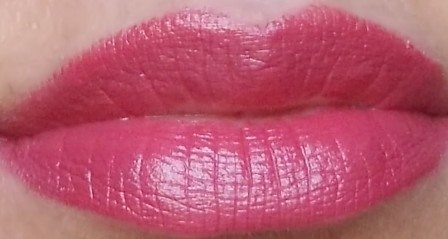 Shiseido_-_Perfect_Rouge_Lipstick_RD_305_Salon__11_