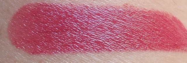 Shiseido_-_Perfect_Rouge_Lipstick_RD_305_Salon__12_