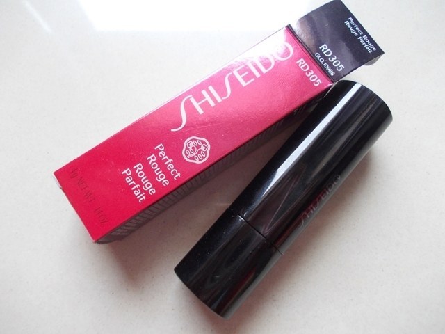 Shiseido_-_Perfect_Rouge_Lipstick_RD_305_Salon__4_