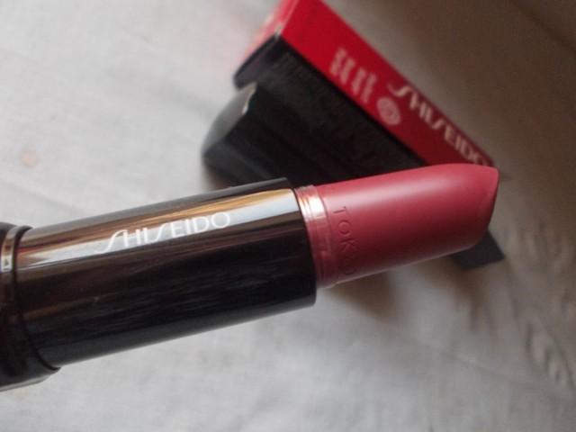Shiseido_Perfect_Rouge_Lipstick_RS_745_Fantasia__10_