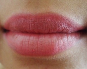 Coloressence_Lip_Liner_in_Nude_Pink_and_Fuschia_Pink___6_