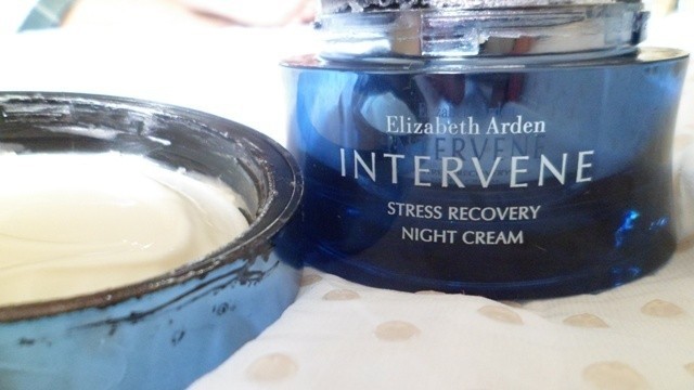 Elizabeth_Arden_Intervene_Stress_Recovery_Night_Cream__7_