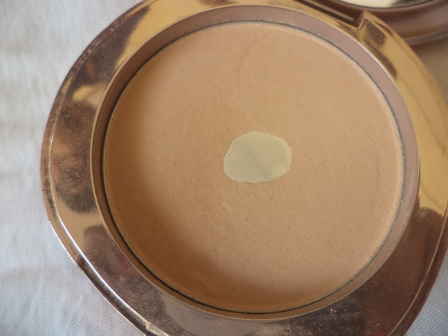 Lakme 9 to 5 Flawless Matte Complexion Compact