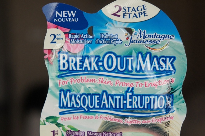 Montagne Jeunesse Break Out Mask