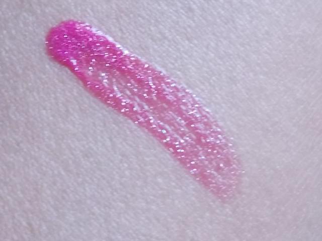loreal_shine_caresse_pearl_sheen_flora_swatches__3_