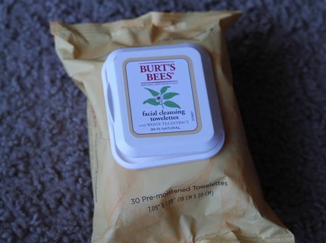 Burt_s_Bees_Facial_Cleansing_Towelettes_with_White_Tea_Extract___7_