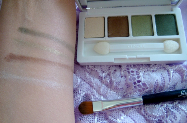 Clinique All About Shadow Quad- On Safari swatch (1)
