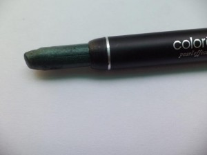Coloressence_Pearl_Effect_Eye_Shadow_Pencil_in_Emerald_Green__7_