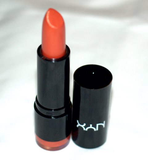 NYX Extra Creamy Round Lipstick NYX 2