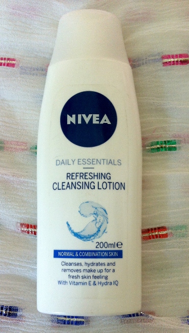 Nivea Daily Essentials Refreshing Cleansing Lotion