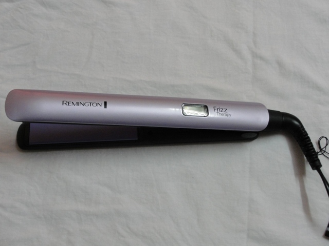 Remington S8510 E51 Frizz Therapy Hair Straightener  (1)
