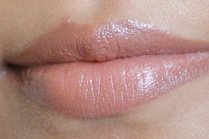 Revlon Colorburst Lip Butter – 020 Brown Sugar