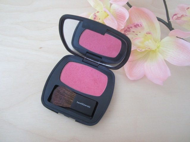 bare_minerals_the_Ready_blush_the_french_kiss__3_