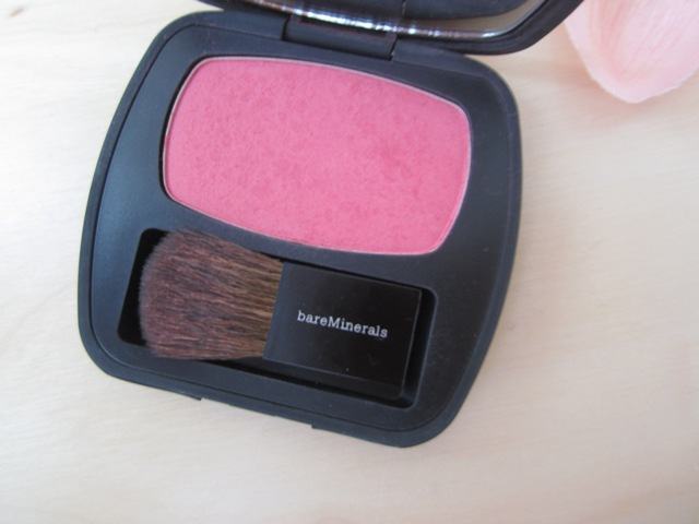 bare_minerals_the_Ready_blush_the_french_kiss__4_
