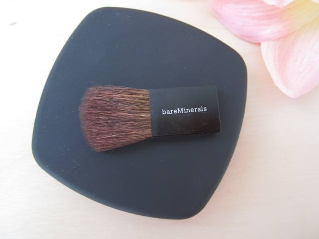 bare_minerals_the_Ready_blush_the_french_kiss__6_