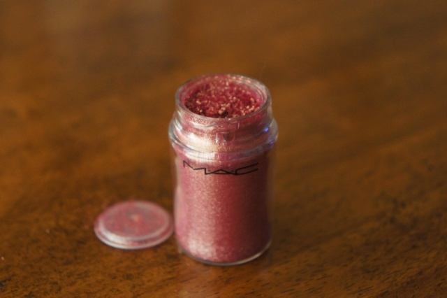 mac rose pigment (10)