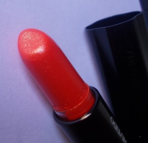 shiseido_perfect_rouge_lipstick_OR418_day_lily__15_
