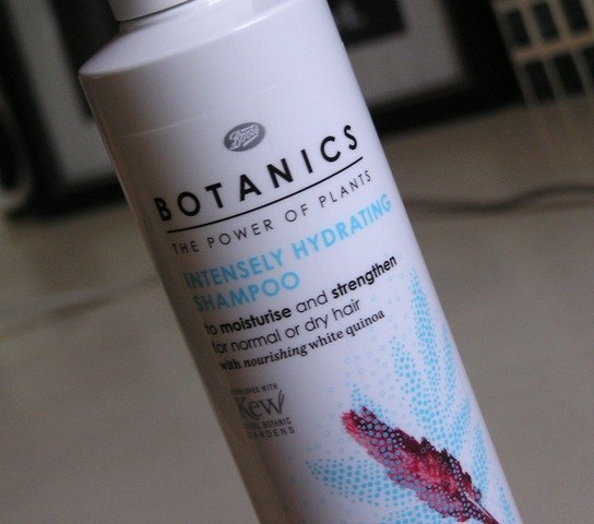gå på indkøb mod vinden er stærk Boots Botanics Intensely Hydrating Shampoo Review