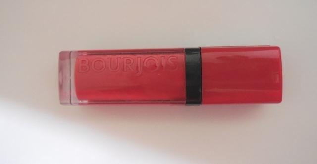 Bourjois_Rouge_Edition_Velvet_Lipstick__03_Hot_Pepper__2_