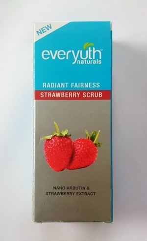 Everyuth Naturals Strawberry Scrub