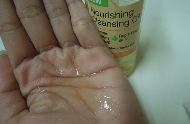 Garnier Nourishingcleansing oil