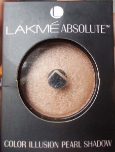 Lakme_Absolute_Color_Illusion_Pearl_Eyeshadow_-_Starlight_Pearl__7_