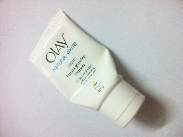 Olay_Natural_White_Instant_Glowing_Fairness__3_