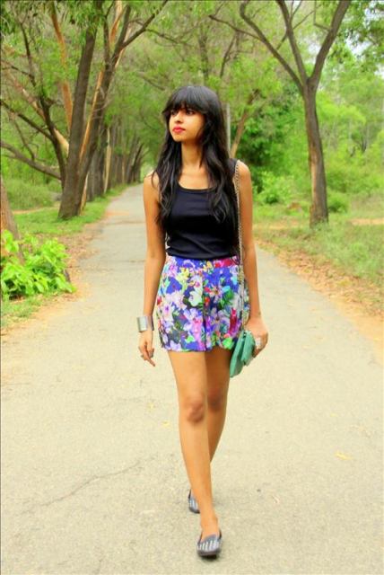 Outfit of the Day Floral Shorts and Studs (2)