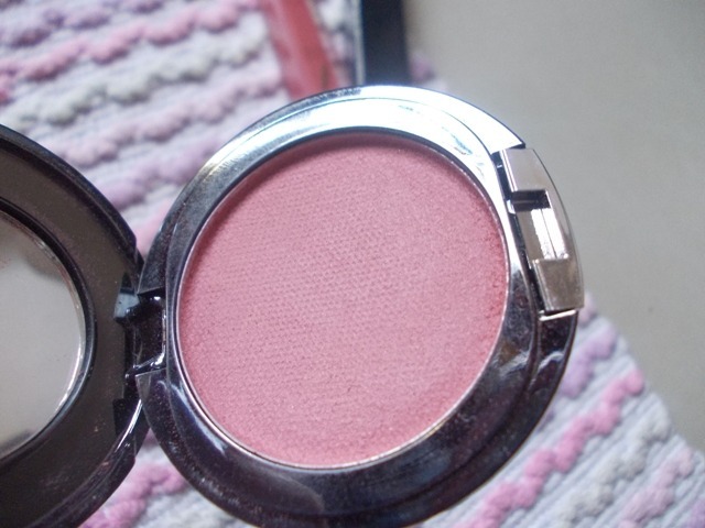 faces_glam_on_blusher_terracotta3