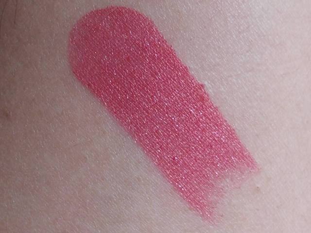 lakme_absolute_burgundy_lush_lipstick__2_