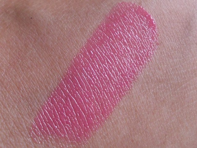 lakme_gloss_addict_very_berry_swatches__2_