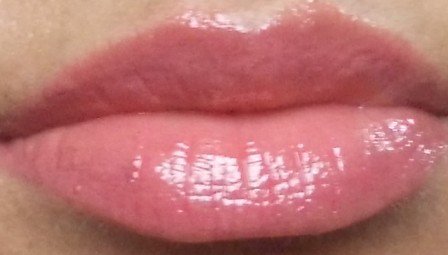 lotus_herbals_ecostay_lip_gloss_candy_peach__3_