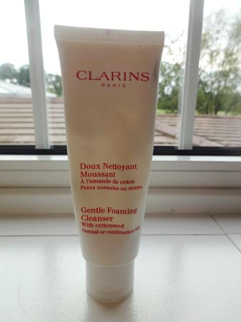 Clarins_Gentle_Foaming_Cleanser_with_Cottonseed___2_