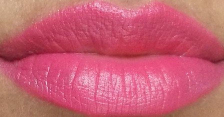 Colorbar Take me as I am Lip Color Tickle me Pink swatches (1)
