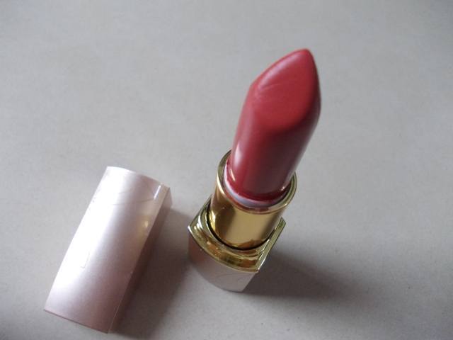 Lotus Herbals Pure Colors Lipstick 635 Rusty Red (5)