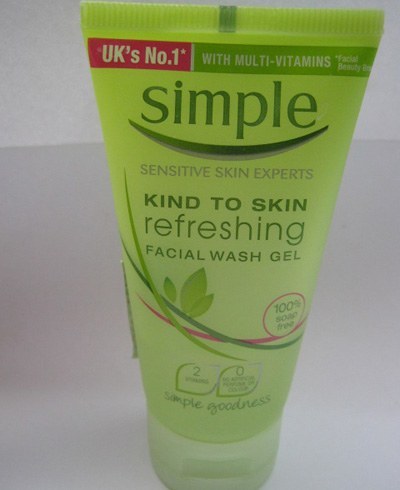 Simple Kind to SkinRefreshing Facial Wash Gel